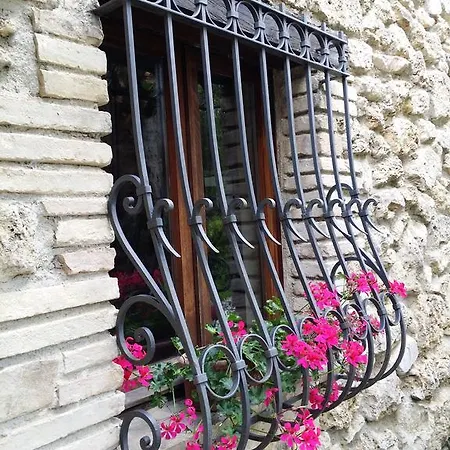 All'ombra Di San Damiano 2*